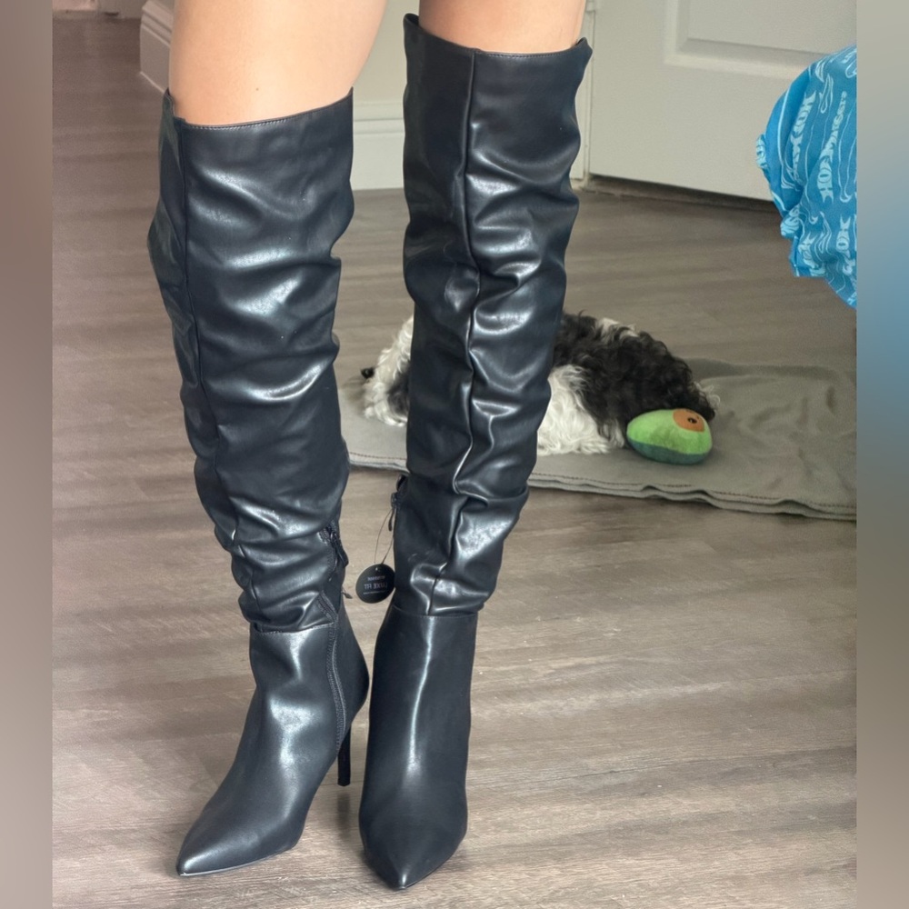 Windsor Sleek Thigh-High Stiletto Boots - Picture 2 of 8